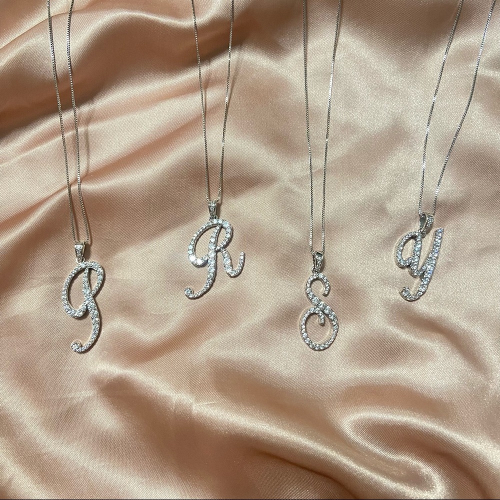 Letter S Initial Necklace - Picture 5 of 6